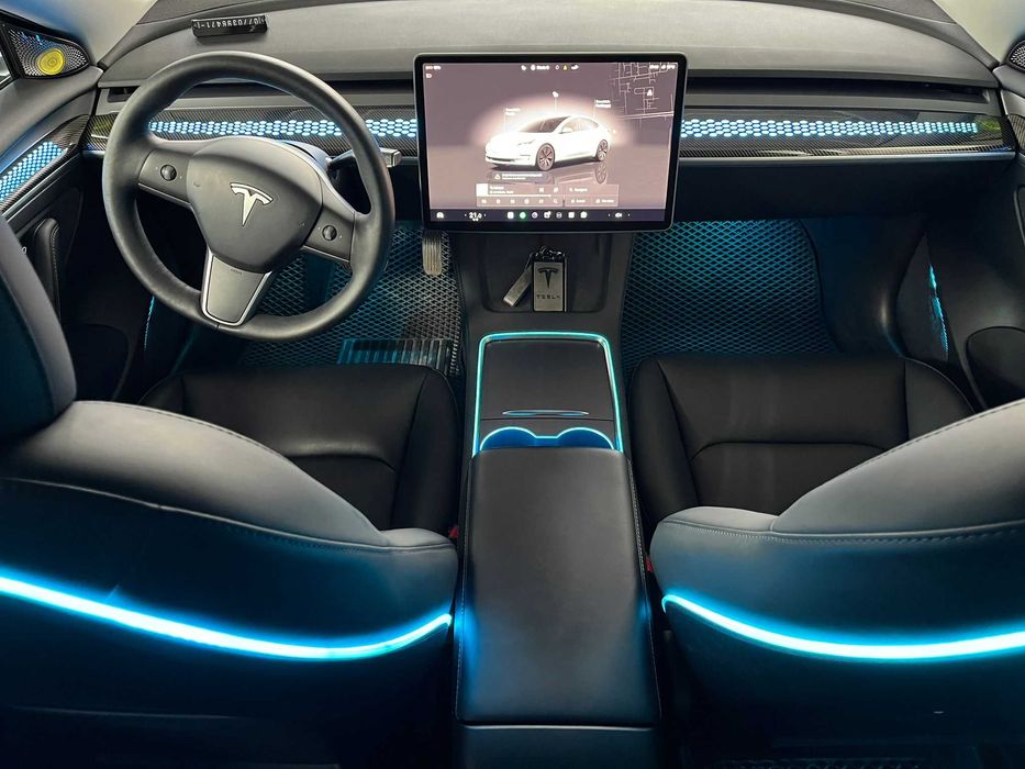 Lumini ambientale LED dedicate TESLA