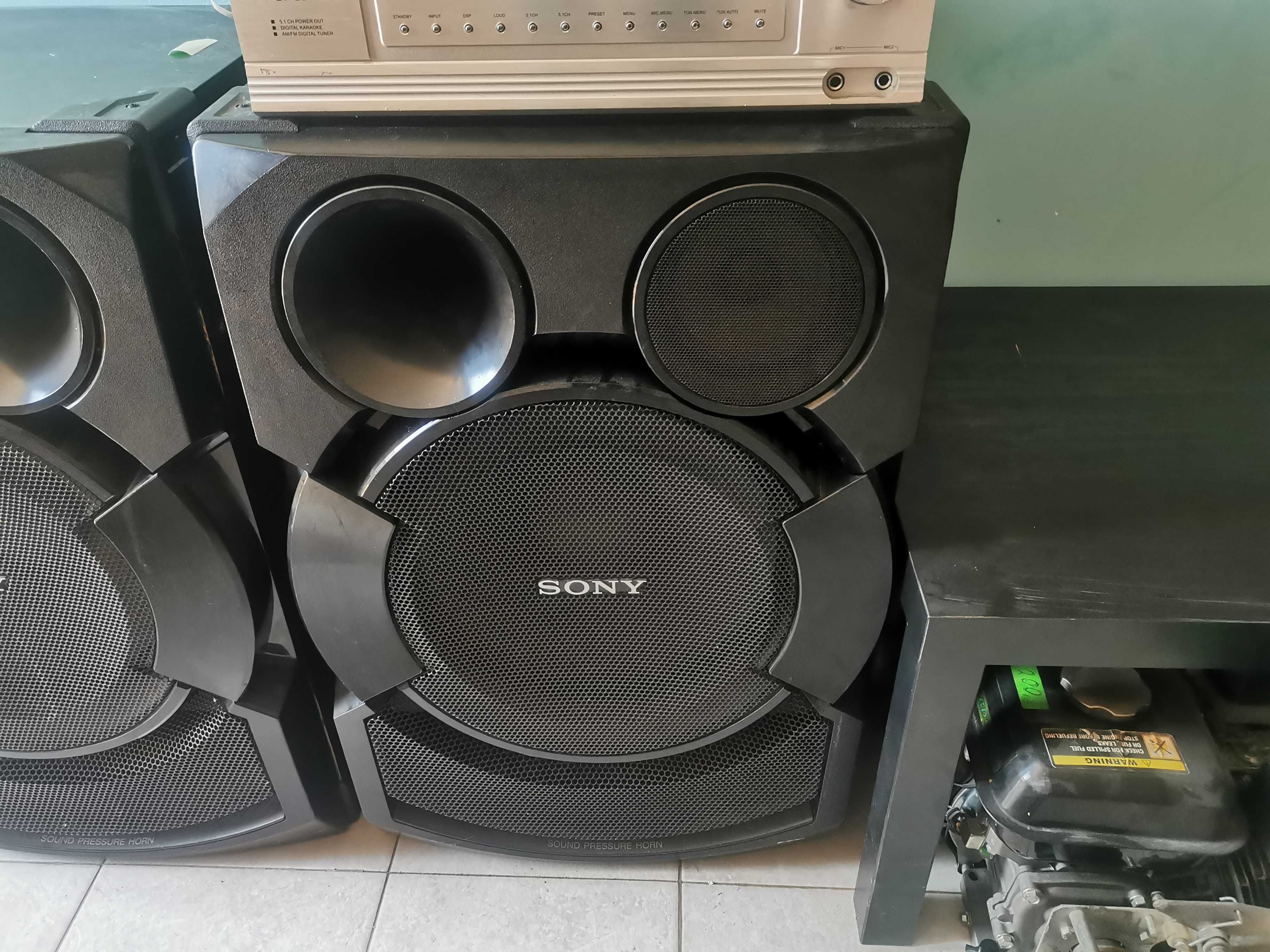 Колони от Sony Shake x70d с усилвател Thunder