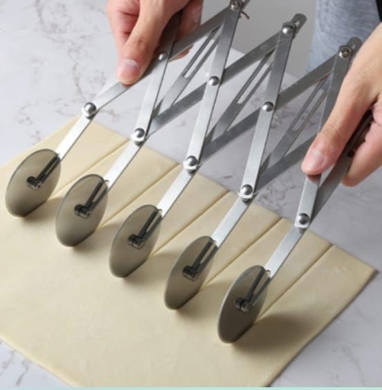 Колесо для нарезки теста,