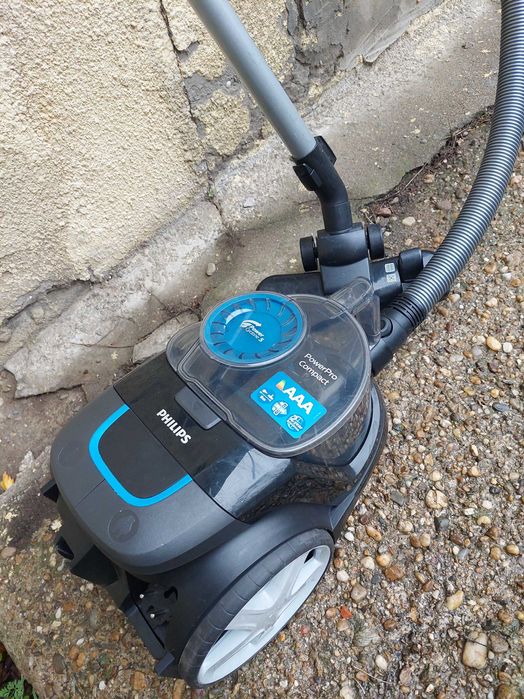 PHILIPS Power Pro Compact Cyclone 5