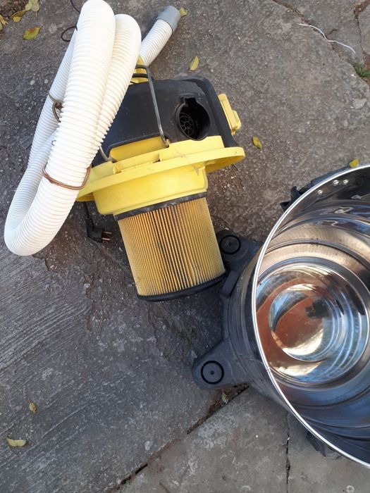 Vind aspirator profesional cu apa