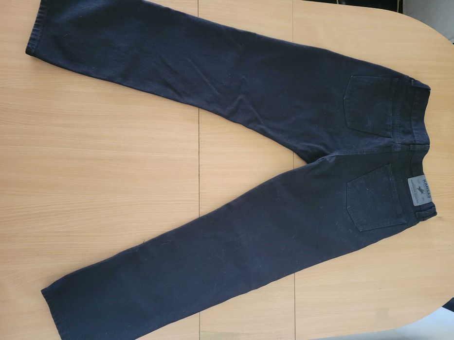 Blugi barbati Kansas  USA 100% bumbac  S negru nou