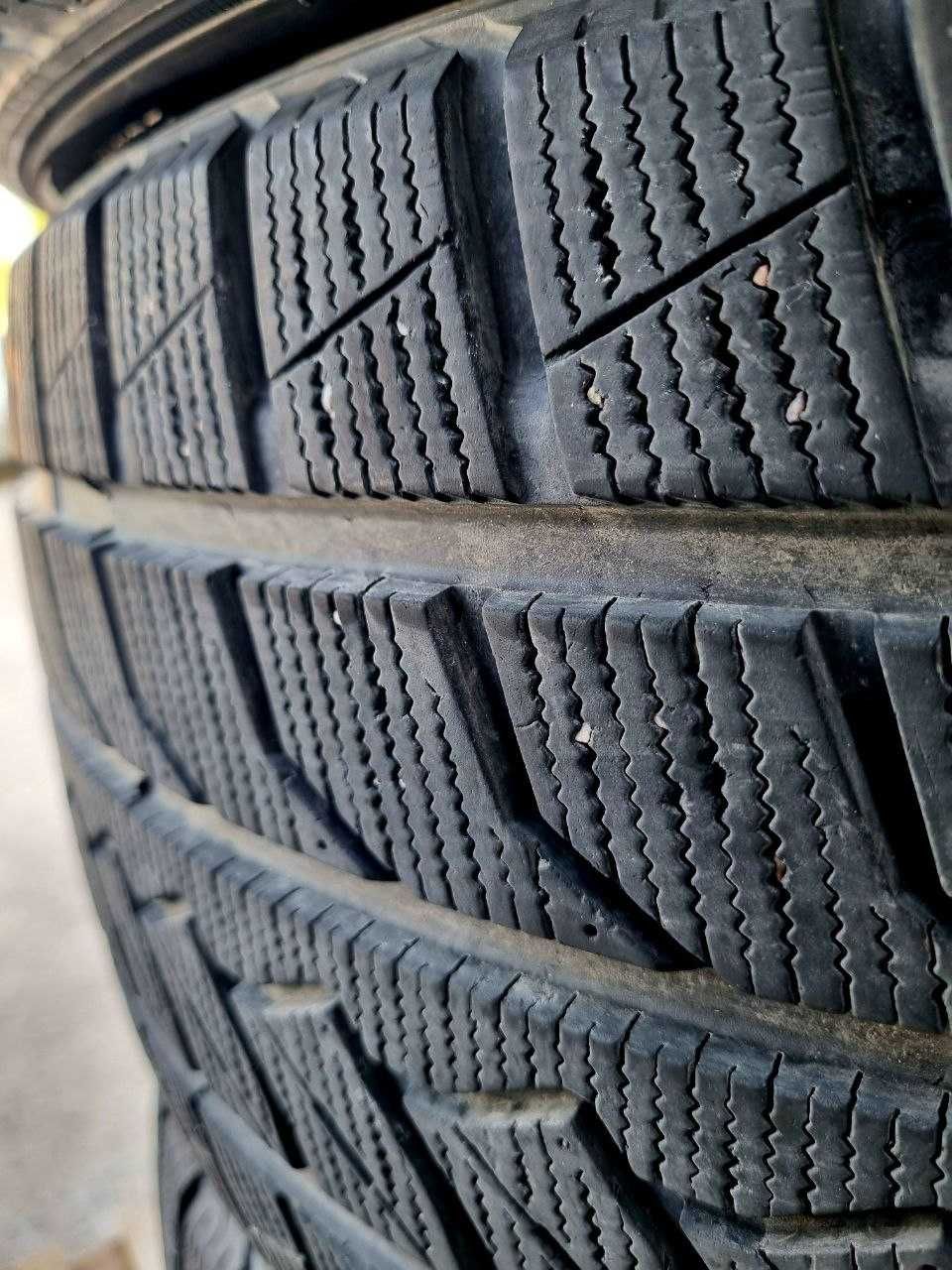 Farroad Winter 245/45/19