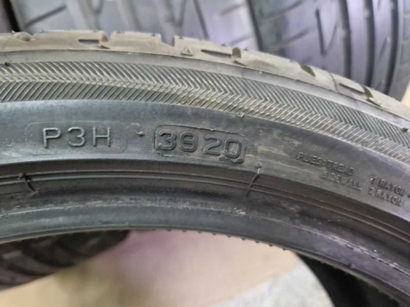 4 Bridgestone R18 245/35
летни гуми Runflat 
DOT3920