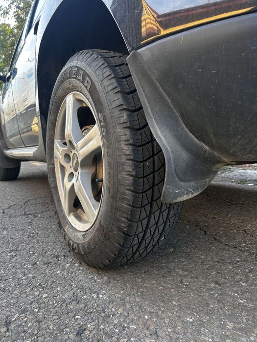 Vând Dacia Duster