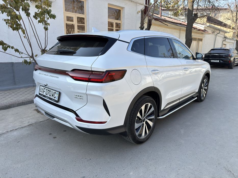 BYD Gibrid 110 talik 2024 yil 14000 km idyal Toza