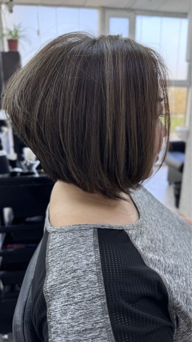 Нужны модели на женские стрижки, бесплано