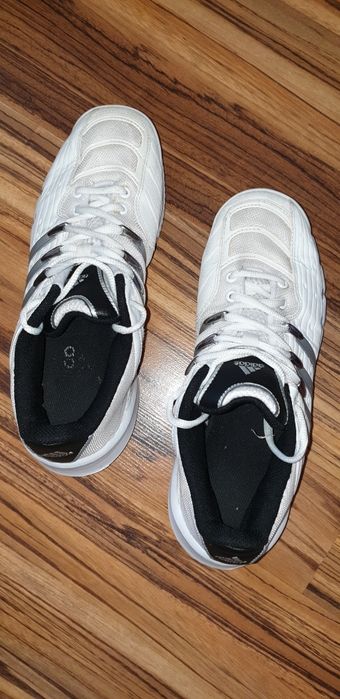 Adidas Оригинал 38номер дамски маратонки перфектно  състояние- 60лв