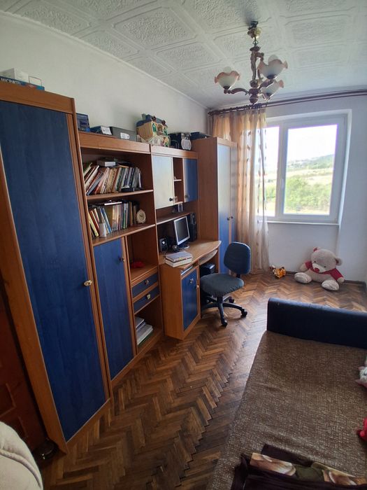 Vand apartement in Moldova Noua