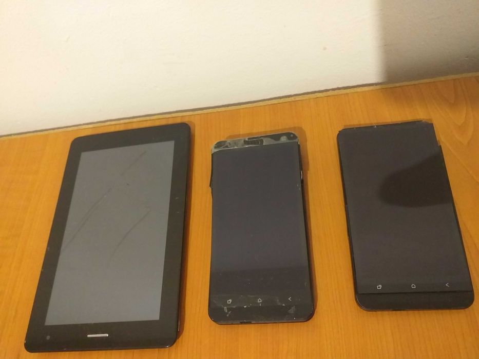 2 Tablete(Evolio+Cosmote)+ 2 telefoane HTC defecte