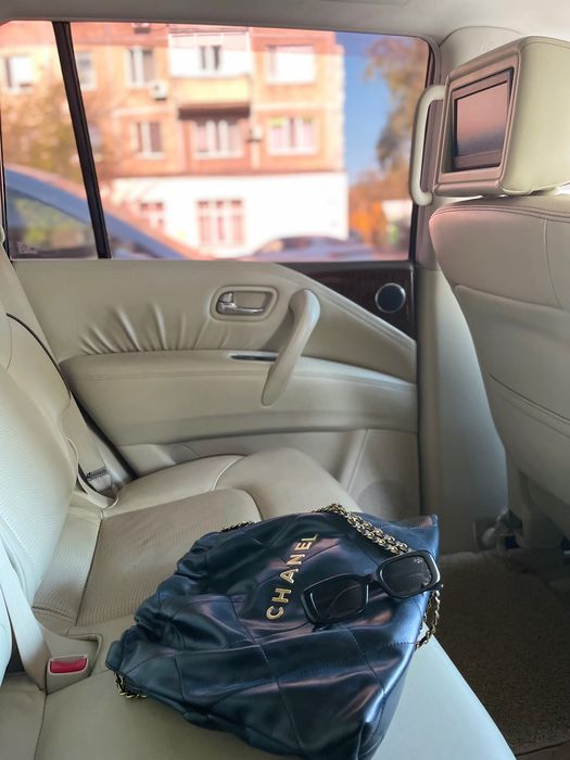 Продам сумку Chanel