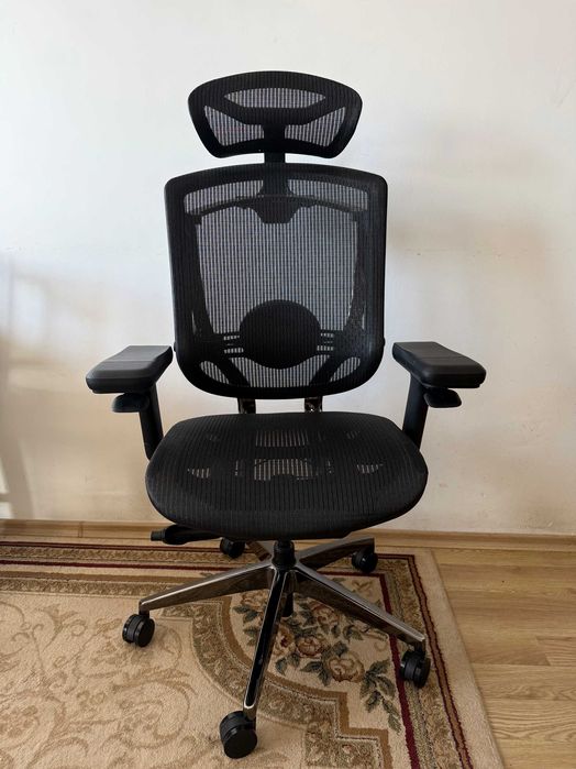 Ергономичен работен стол SecretLab NeueChair Obsidian