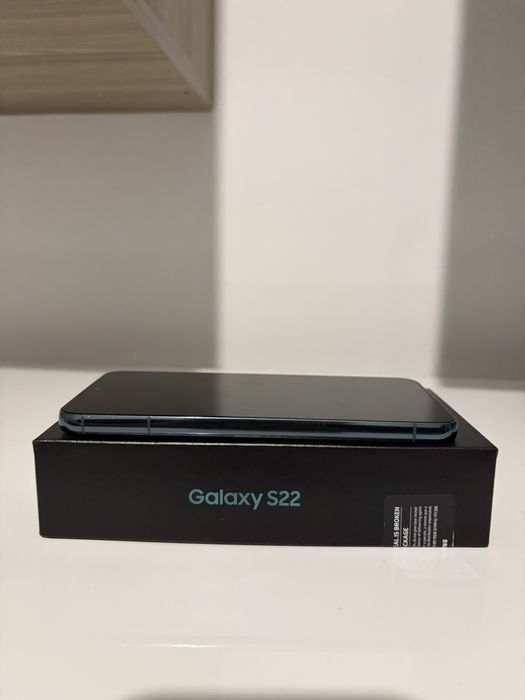Samsung s22 128gb green