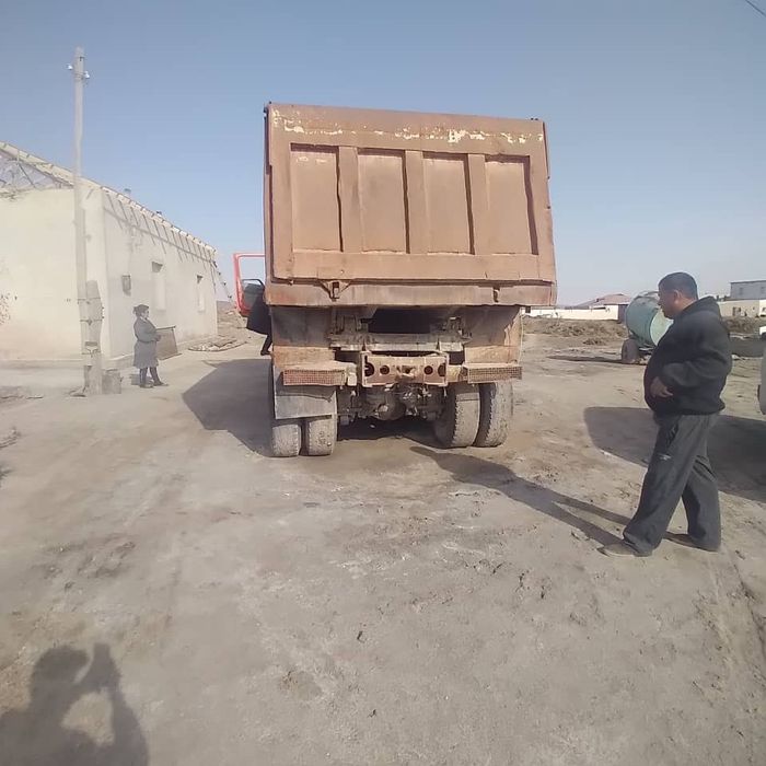 Самосвал DONGFENG сотилади