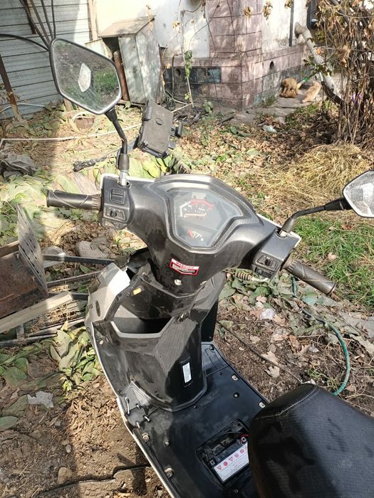 Продам мопед на полном ходу с документами тех паспорт и тд.