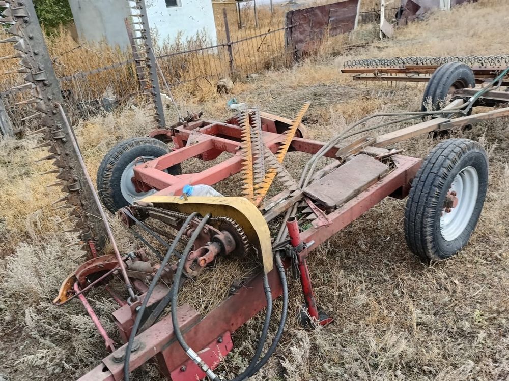 Продам косилку двухбрусная прицепная