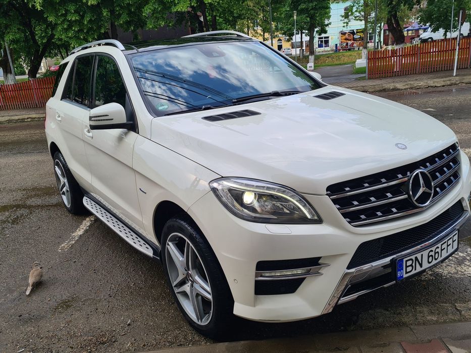 Mercedes ML350 an fabricatie 2012 motor 3.0Diesel 258CP Pachet AMG