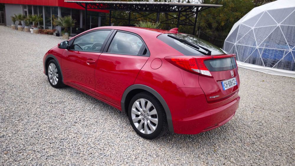 NAV/DVD/KAM/ШАМПИОН 05-2010г/Двигател на Годината Civic