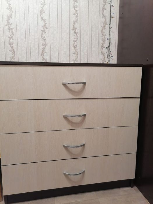 Продаю комод в отличном состоянии. Срочно!!!