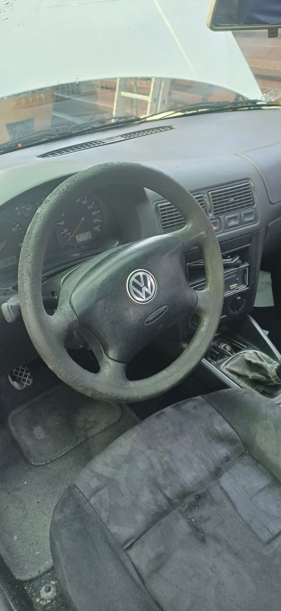 Dezmembrez Golf 4 1.9 ALH