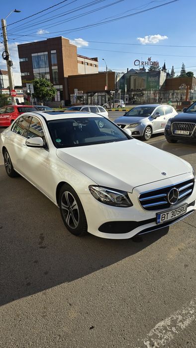 Mercedes-Benz E220,w213,194cp,km reali,TVA deductibil,9G,full casco.