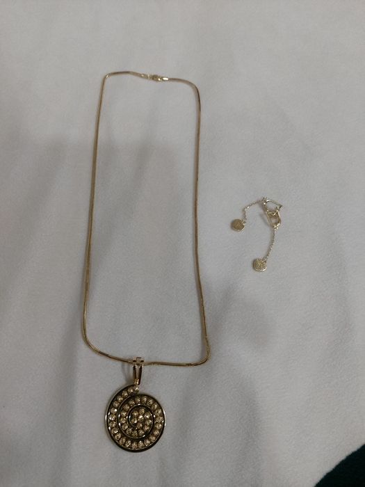 Tilla tsepochka, kulon, zirak