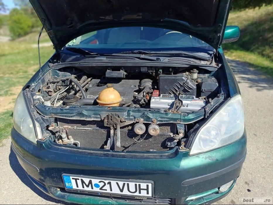 Vand Toyota avensis Verso