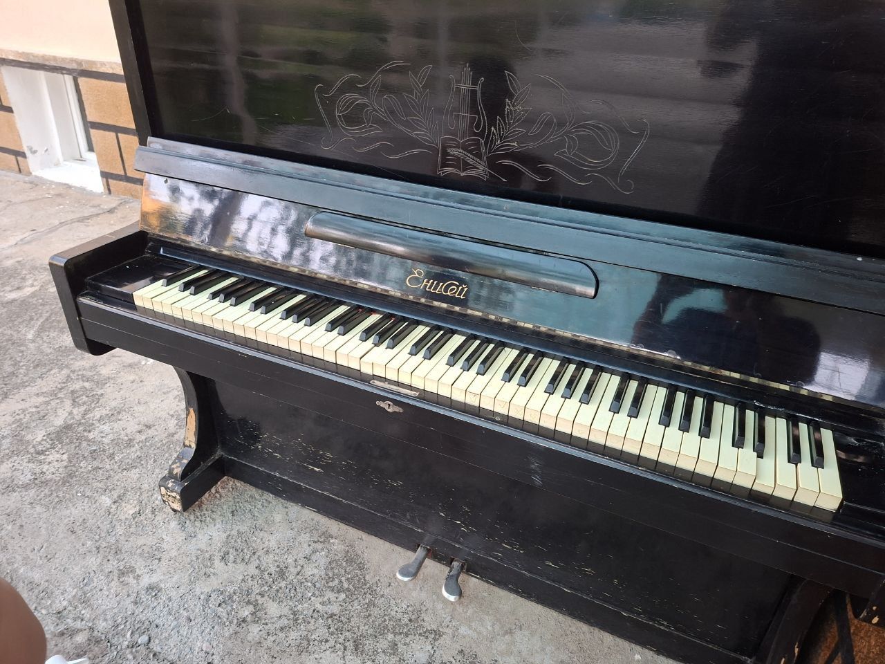 Pianino sifati zor
