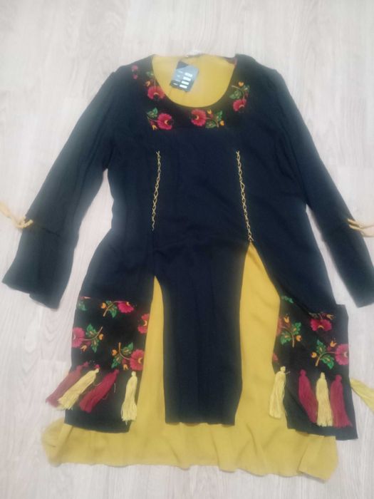 Rochie nouă cu etichetă tradițională