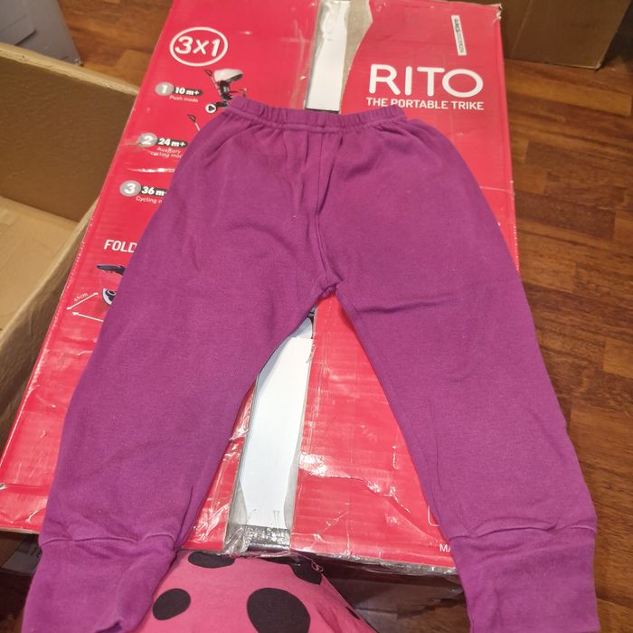 Продам детские вещи