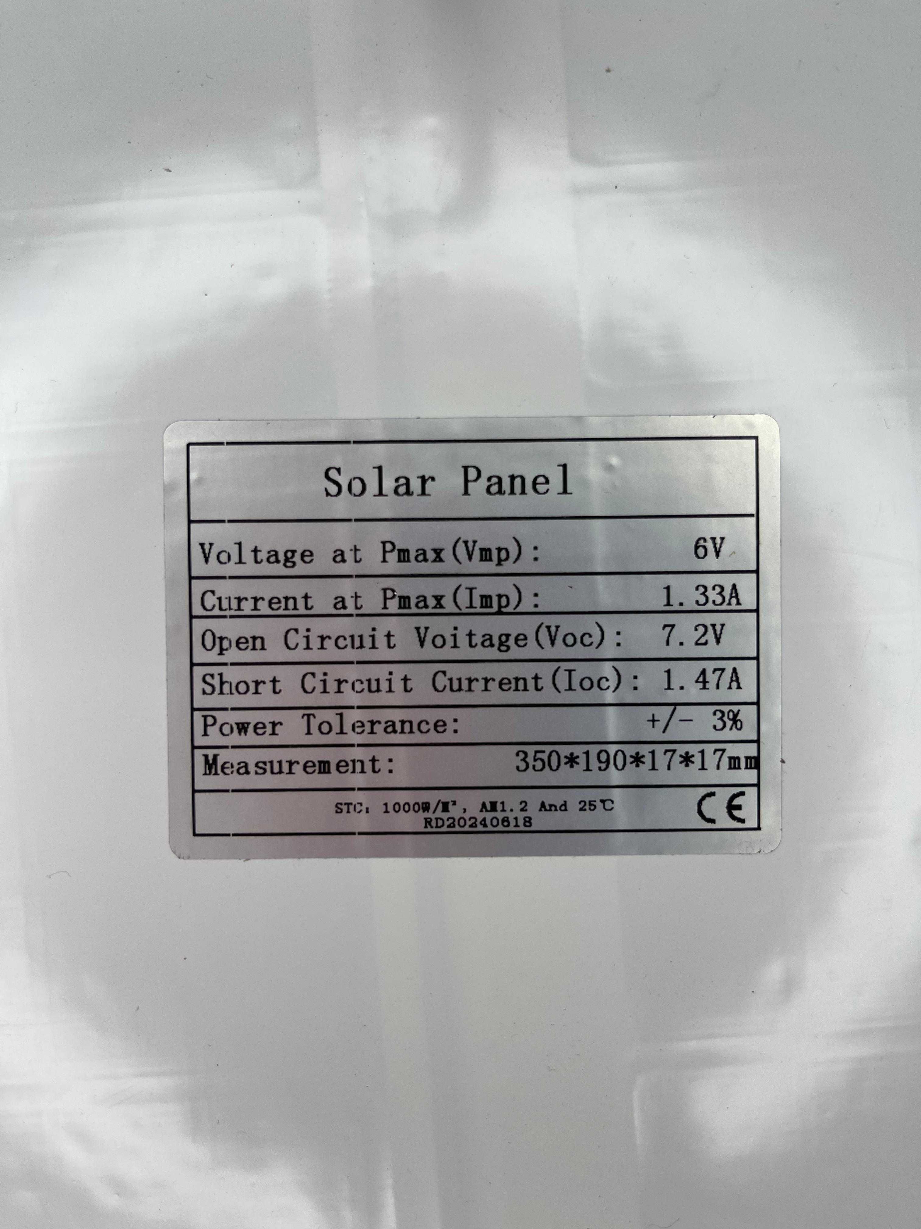 Proiector cu Panou Solar si Telecomanda, Rezistenta IP66, 200W