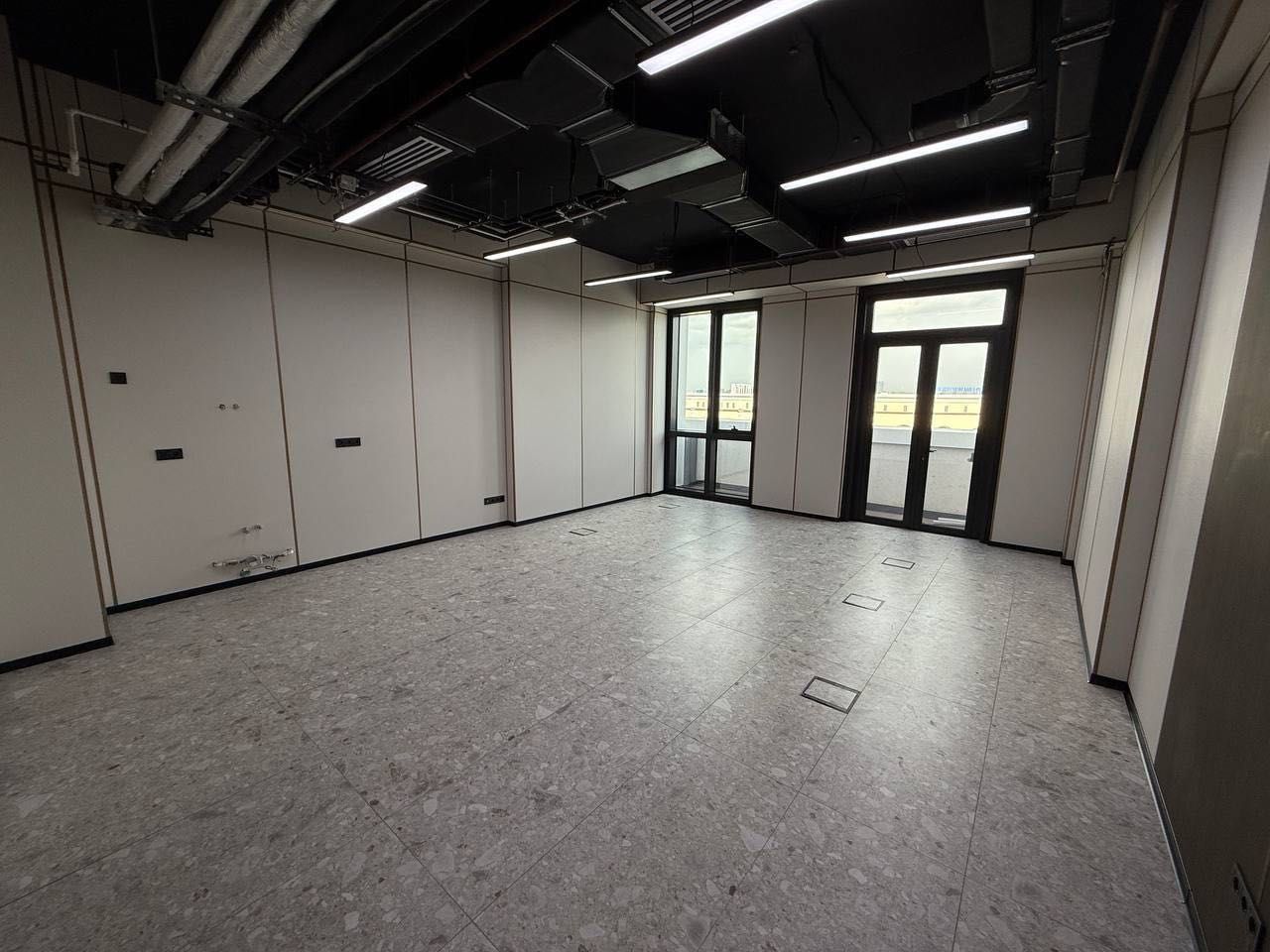 Сдаётся офис в Nest One, 55м2