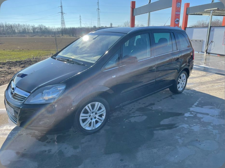Opel Zafira 2012