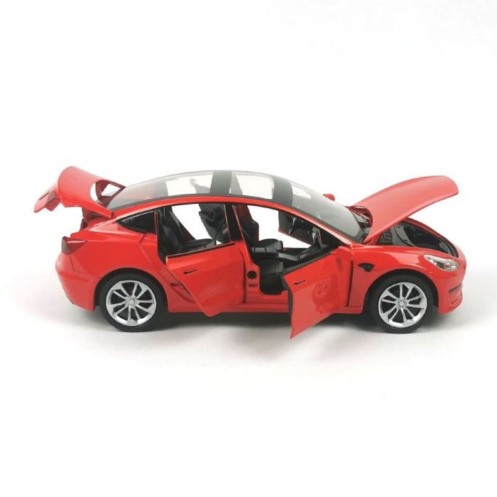 Tesla метална количка (1:24) с отварящи севрати със звук и светлина