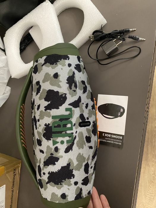 Портативная Bluetooth колонка с мощным звуком и басом