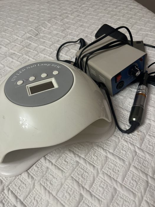 Лампа и аппарат (машинка) для маникюра