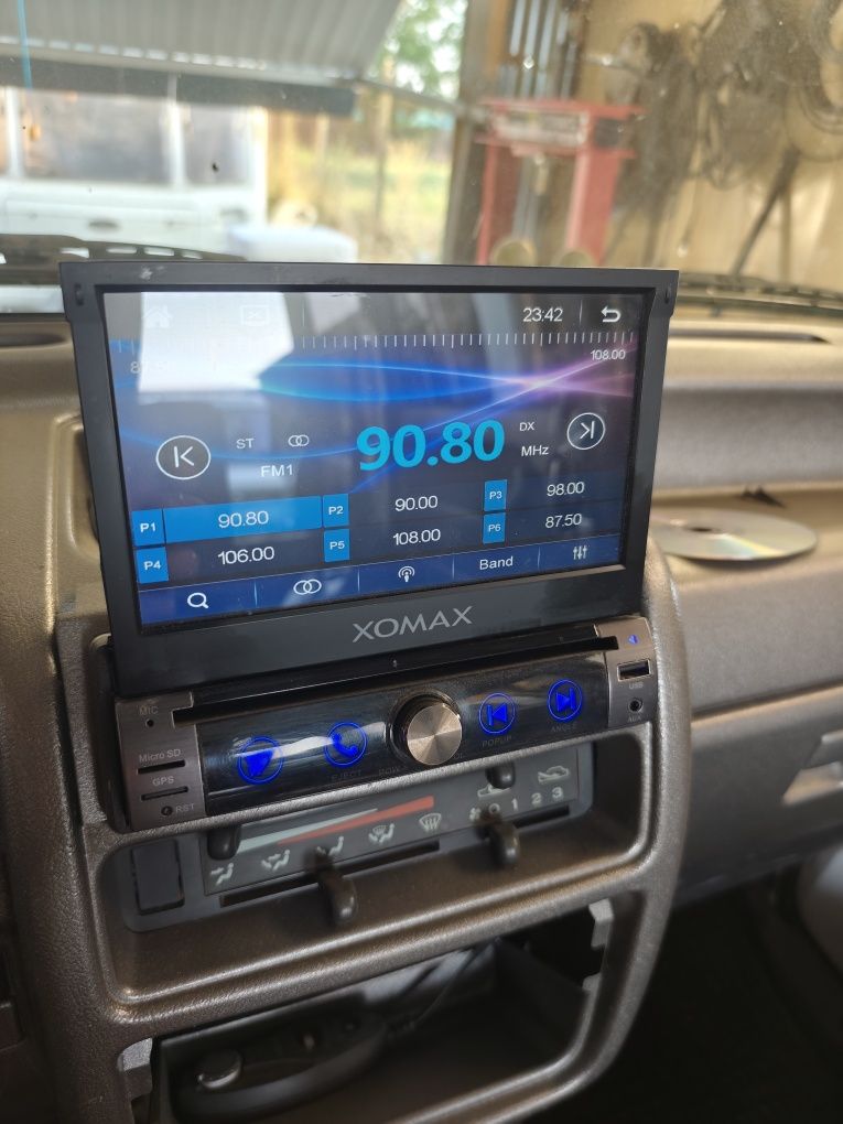Мултимедия за автомобили