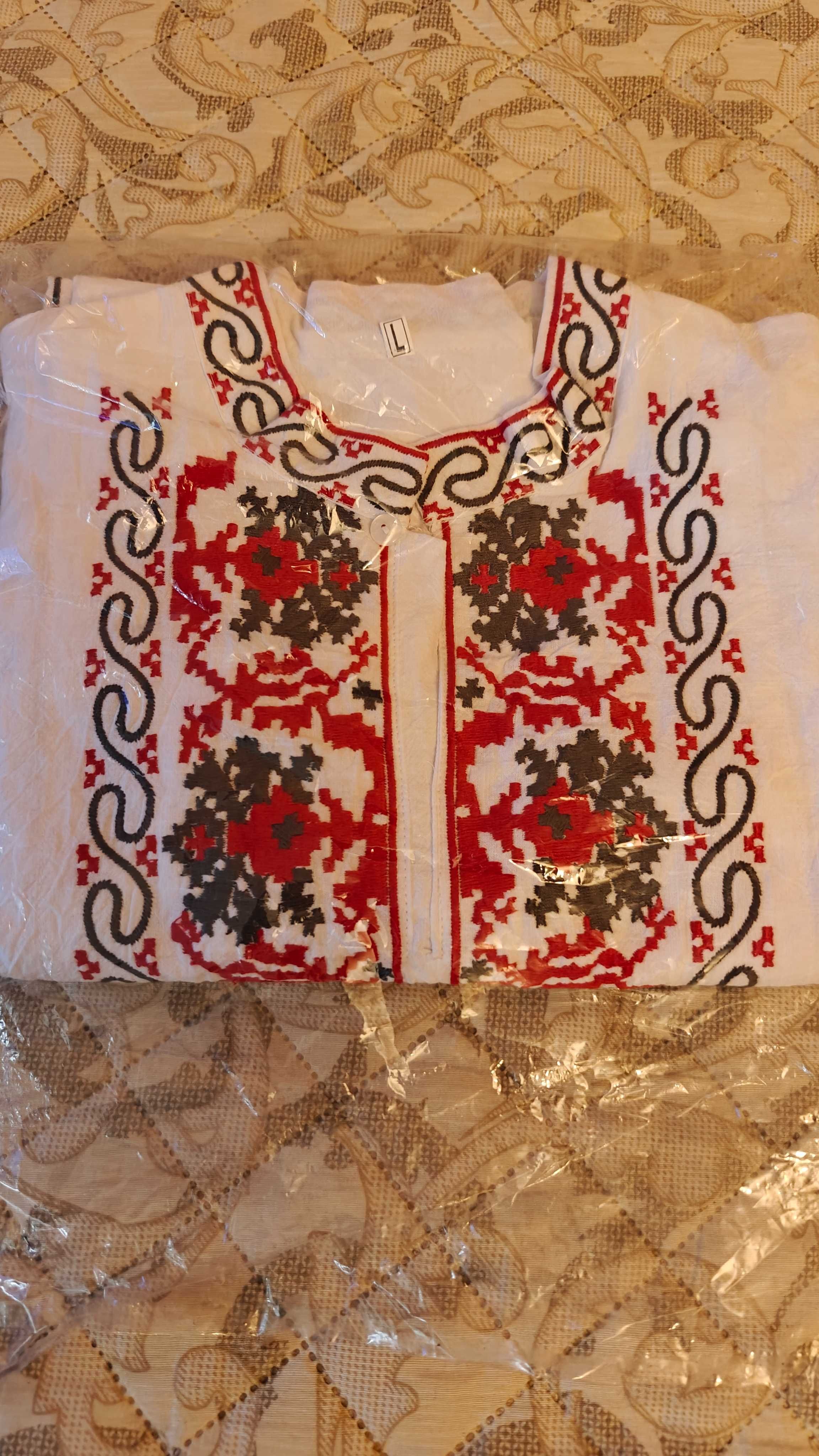 Риза от фолклорна носия