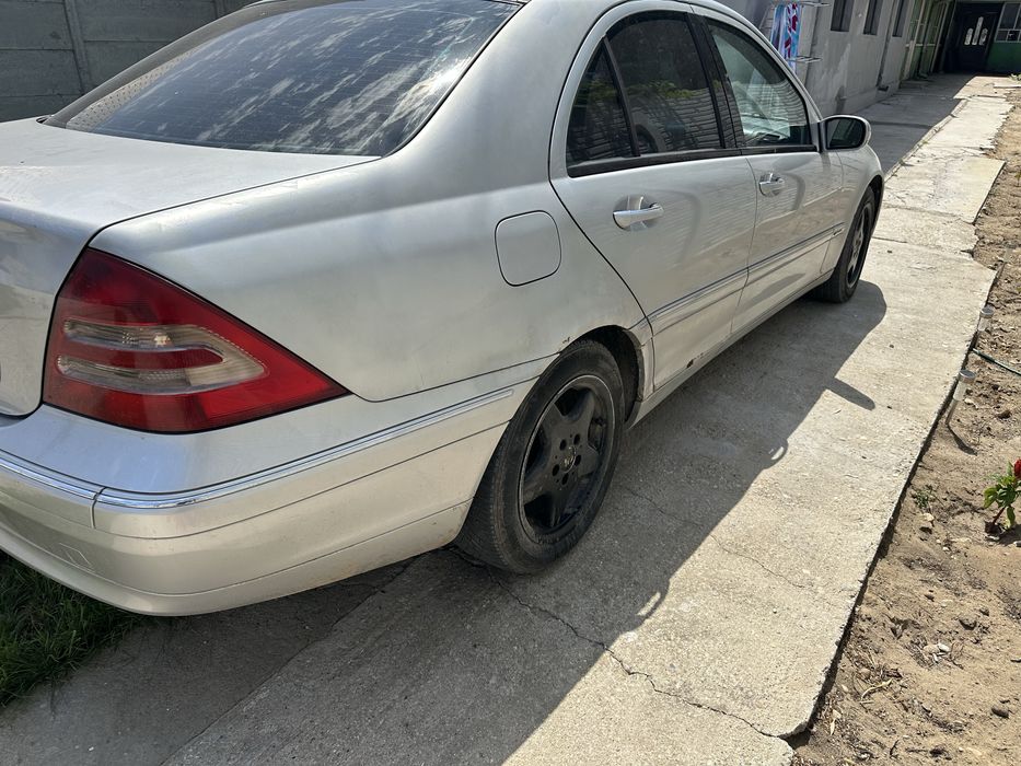 Vand Mercedes c klasse w203 automat
