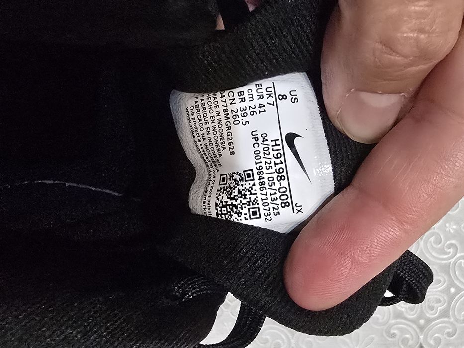 Adidasi Nike Revolution 8