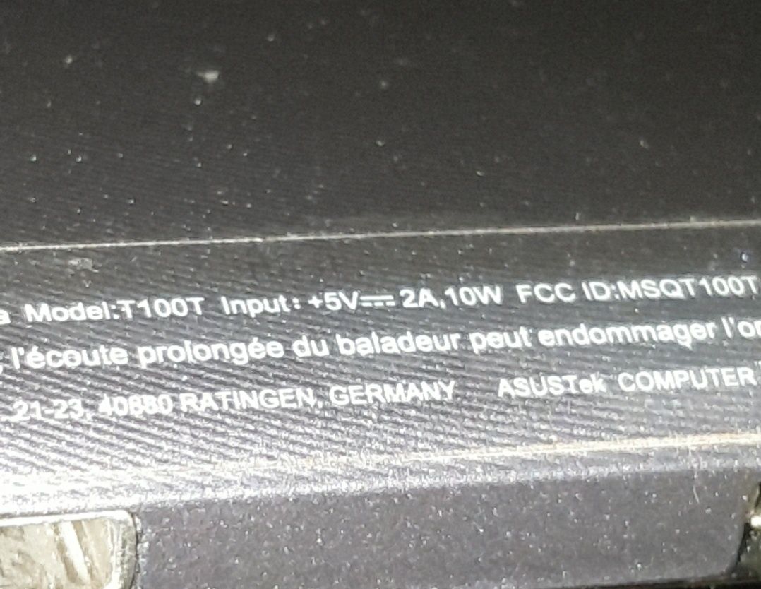 Tableta Asus Transformer Book cu SSD de 64gb și 2gb ram. Windows 8.