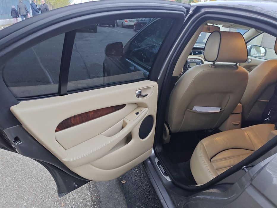 Jaguar x-type 2009 vând/schimb