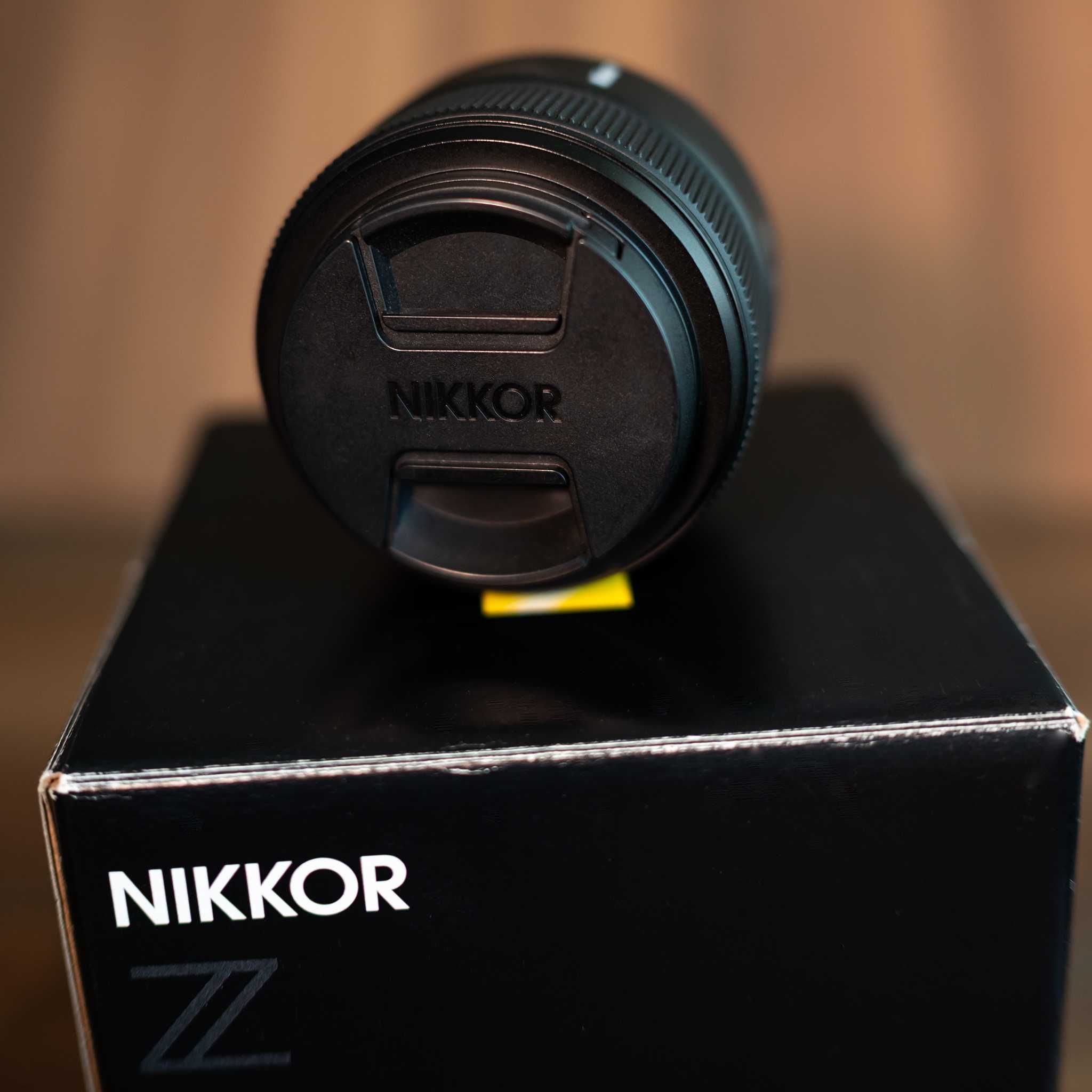 обектив Nikon NIKKOR Z 40mm f/2