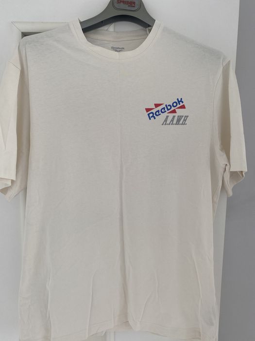 Vând tricou de bărbați, marca Reebok, mărimea M