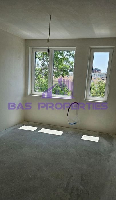 Продава се Тристаен апартамент в София, Банишора - 91 кв.м за 2193 €/кв.м - Снимка #4