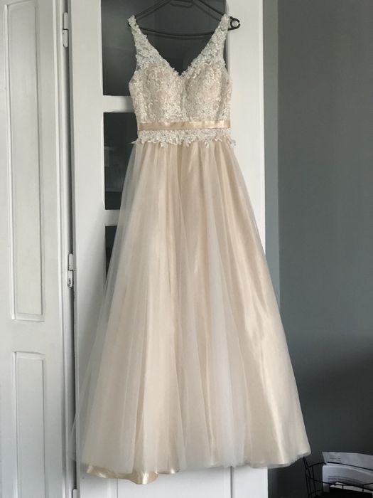 Rochie NOUA de mireasa/ocazie ivory,marime S,cordonul se poate da jos