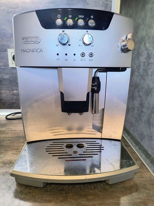 Кафе машина magnifica