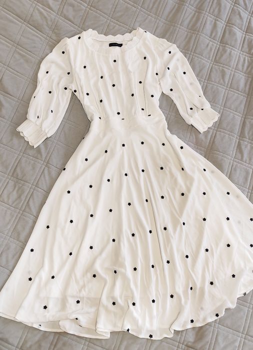 Продам платье 48 размер