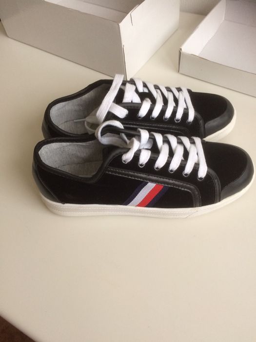 Pantofi sport-unisex“Tommy -Hilfiger-noi