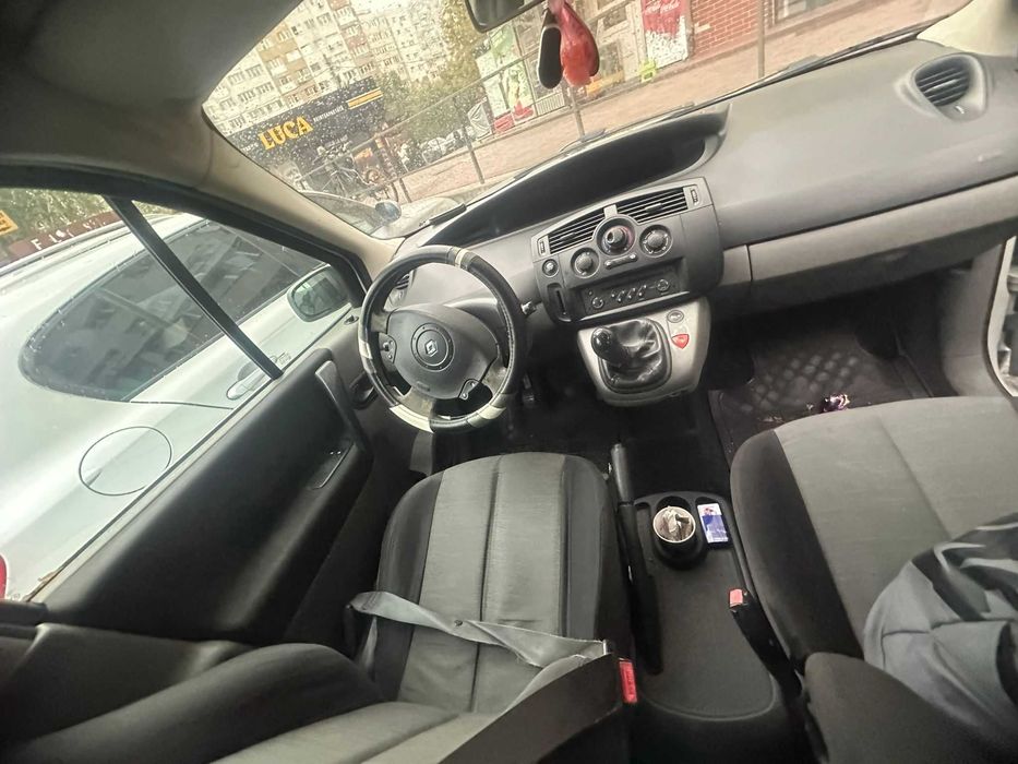 Renault Megane Scenic 1.5 DCI